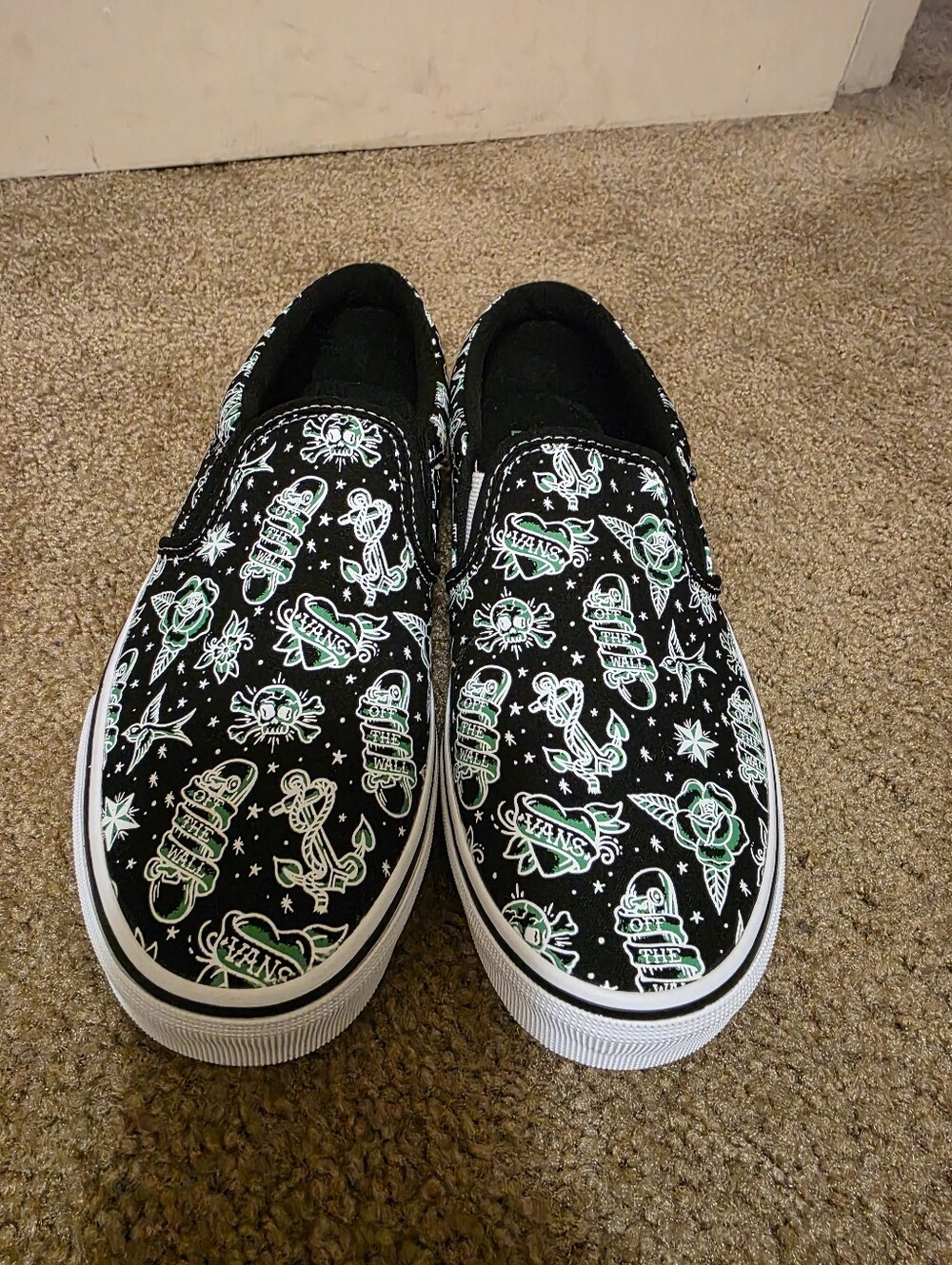 Vans Off The Wall Classic Slip Ons